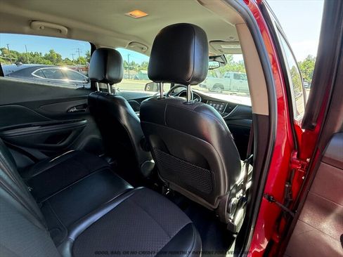 Used 2019 Buick Encore Sport Touring w/ Safety Package AWD/4WD image 18