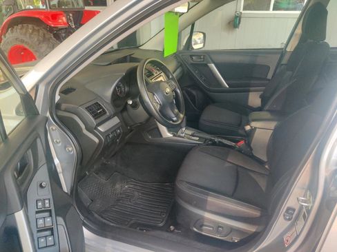 Used 2015 Subaru Forester 2.5i Premium AWD/4WD image 11