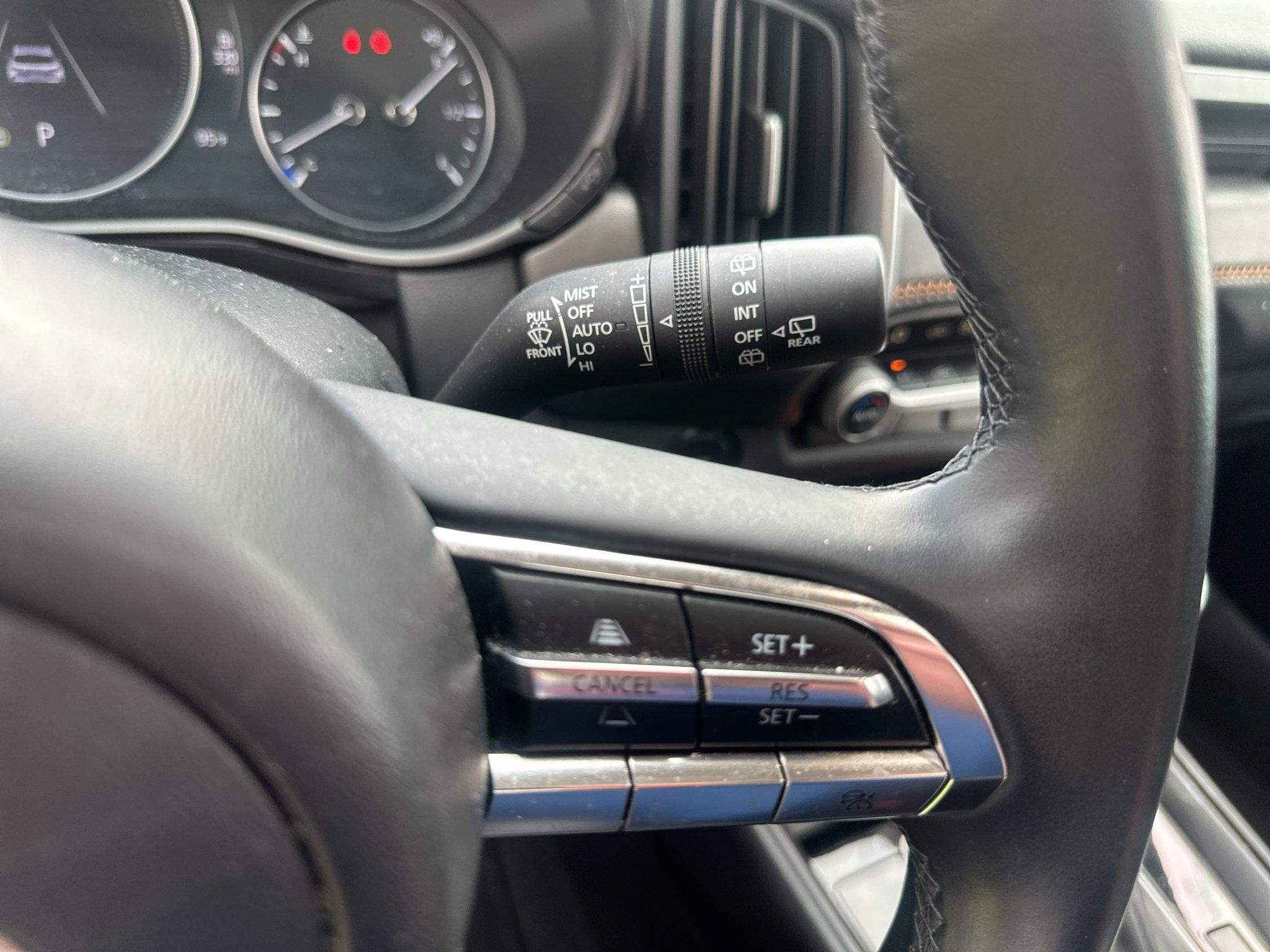Used 2025 MAZDA CX-50 AWD 2.5 Hybrid w/ Premium Pkg image 24