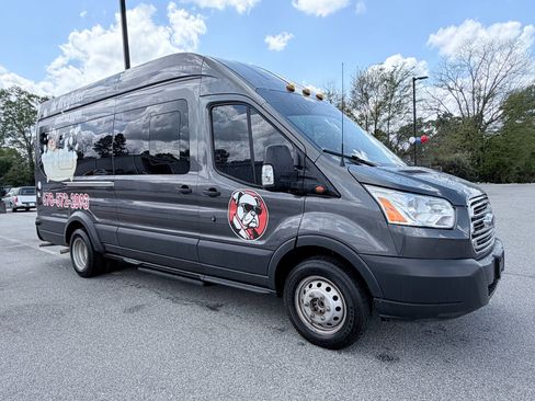 Used 2018 Ford Transit 350 XLT RWD image 2