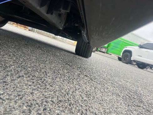 Used 2018 Ford F150 Platinum w/ Equipment Group 701A Luxury image 18