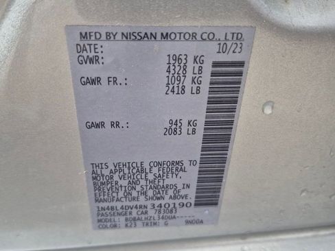 Used 2024 Nissan Altima 2.5 SV FWD image 15