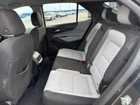 Used 2019 Chevrolet Equinox LT image 10
