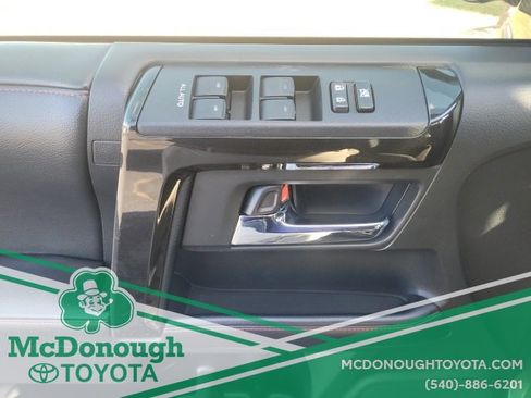 Used 2019 Toyota 4Runner TRD Off-Road image 11