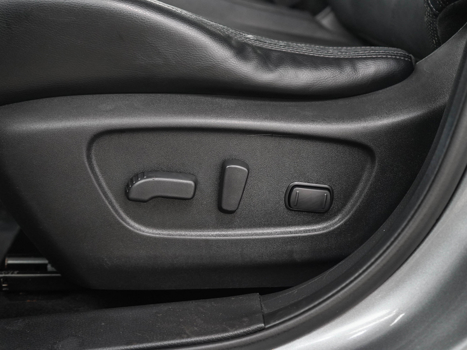Used 2017 Nissan Rogue SL AWD/4WD image 50