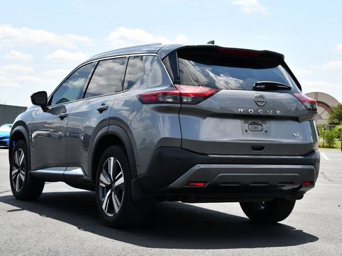 Used 2023 Nissan Rogue SL w/ SL Premium Package FWD image 5