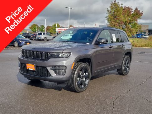 New 2025 Jeep Grand Cherokee Altitude w/ Trailer Tow Package image 1