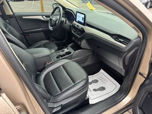 Used 2020 Ford Escape SE Sport image 12