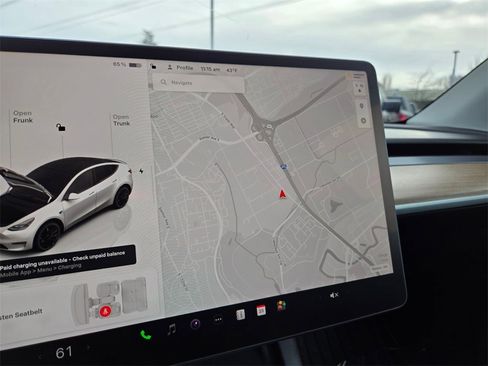 Used 2023 Tesla Model Y Performance image 17