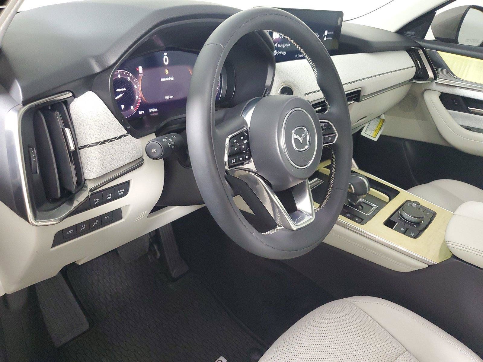 Certified 2025 MAZDA CX-90 3.3 Turbo S w/ Premium Plus AWD/4WD image 23