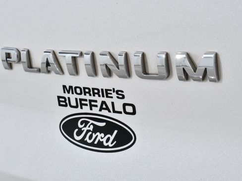 Used 2017 Ford Explorer Platinum image 23