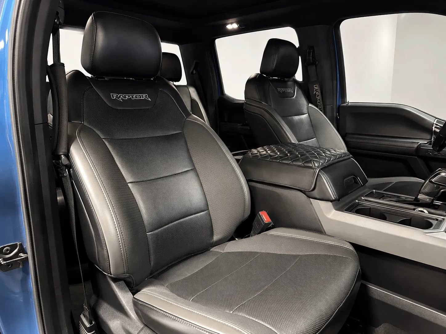 Used 2019 Ford F150 Raptor w/ Equipment Group 802A Luxury AWD/4WD image 24