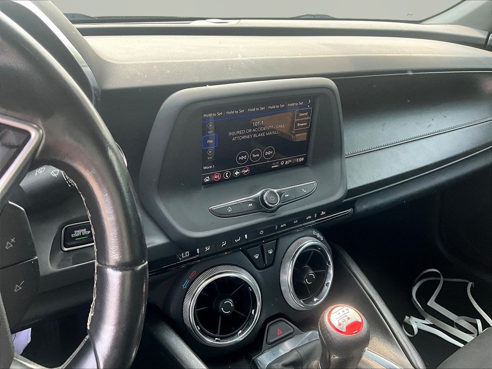 Used 2021 Chevrolet Camaro LT RWD image 9
