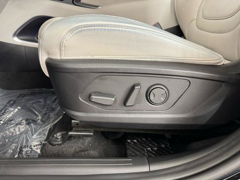 Used 2023 Hyundai Tucson Limited image 12