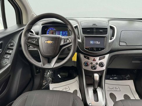 Used 2015 Chevrolet Trax LT FWD image 17