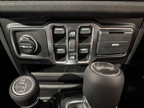 New 2026 Jeep Wrangler Unlimited Sport w/ Convenience Group AWD/4WD image 31