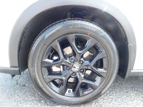 Used 2025 Honda HR-V Sport image 10