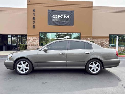 Used 2004 INFINITI Q45 Luxury w/ Journey Pkg image 3