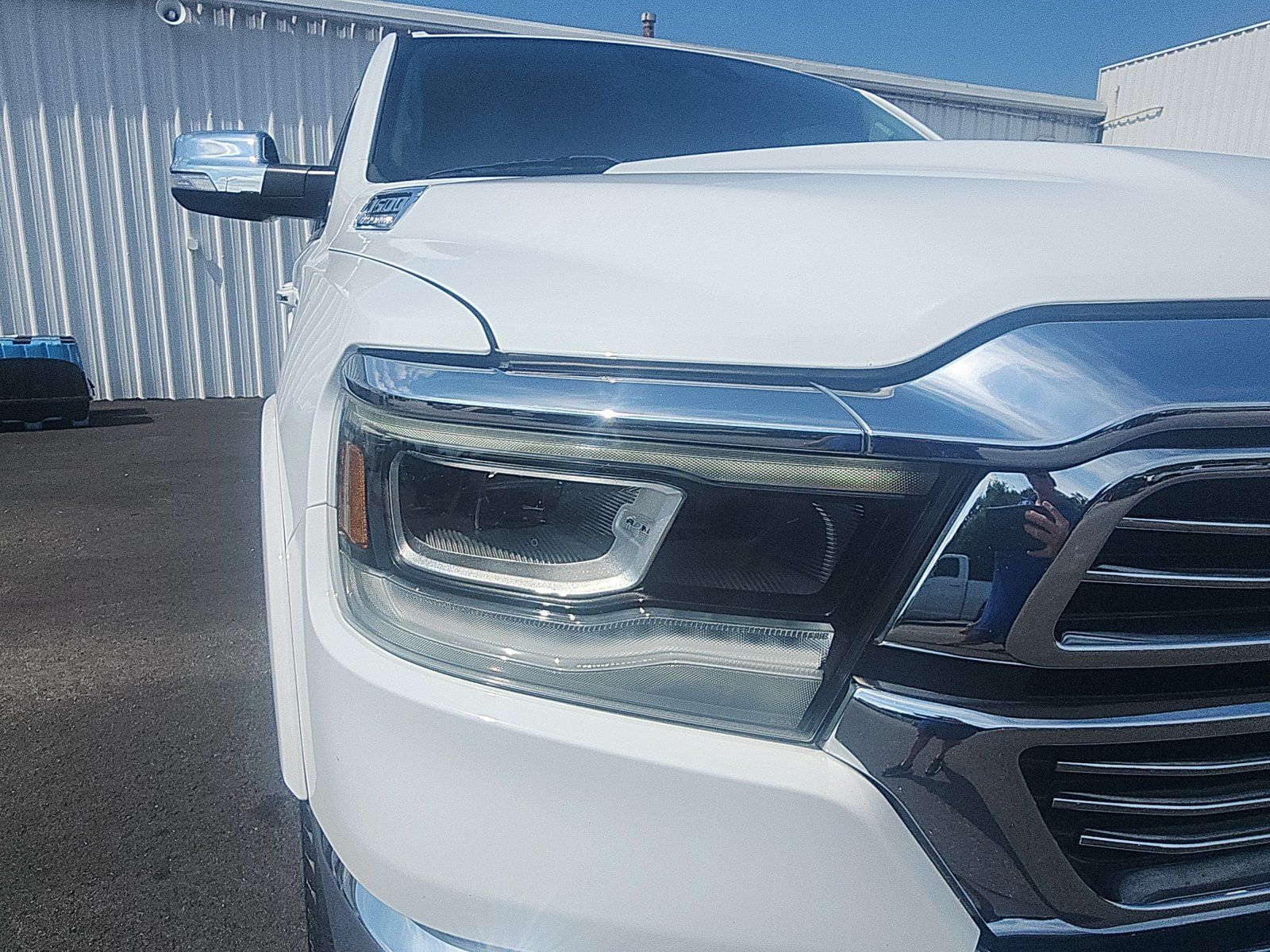 Used 2022 RAM 1500 Laramie AWD/4WD image 12