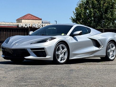 Used 2020 Chevrolet Corvette Stingray Coupe w/ Chrome Exterior Badge Package RWD image 8