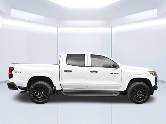 Used 2026 Chevrolet Colorado W/T w/ WT Custom Package AWD/4WD image 14