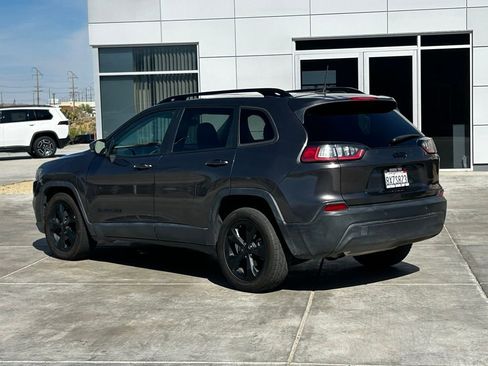 Used 2021 Jeep Cherokee Latitude Plus image 5