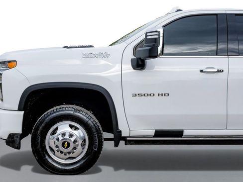 Used 2022 Chevrolet Silverado 3500 High Country image 10