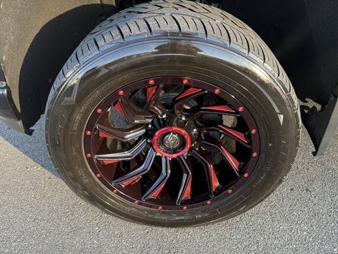 Used 2021 Chevrolet Silverado 1500 LT Trail Boss w/ Convenience Package II image 11