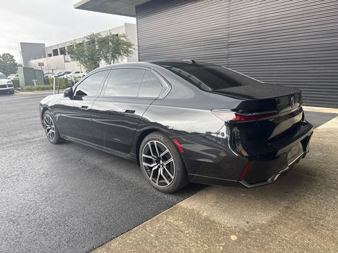 Used 2023 BMW 740i RWD image 3