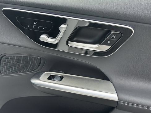 Certified 2026 Mercedes-Benz GLC 300 image 17
