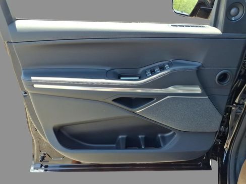 New 2026 Lincoln Navigator Reserve w/ Jet Appearance Package AWD/4WD image 16