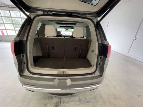Used 2019 GMC Acadia Denali w/ GMC Pro Grade Package AWD/4WD image 25