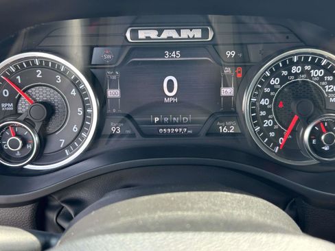 Used 2024 RAM 1500 Laramie AWD/4WD image 22