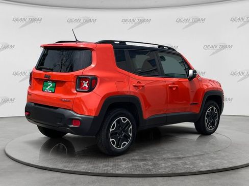 Used 2016 Jeep Renegade Trailhawk w/ Cold Weather Group AWD/4WD image 7