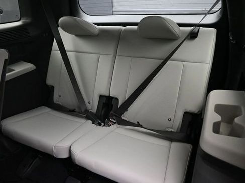 Used 2025 Hyundai Santa Fe SEL FWD image 21