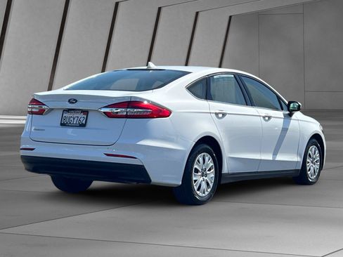 Used 2020 Ford Fusion S FWD image 4