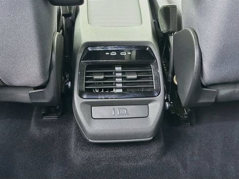 Used 2021 Volkswagen ID.4 Pro AWD/4WD image 25
