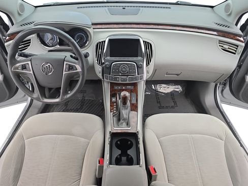 Used 2013 Buick LaCrosse FWD image 9