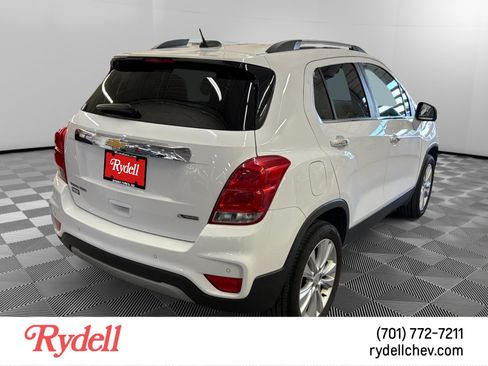 Used 2017 Chevrolet Trax Premier AWD/4WD image 3