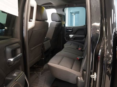 Used 2018 Chevrolet Silverado 1500 LT w/ LPO, Black Pack AWD/4WD image 18