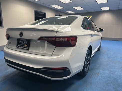 Used 2024 Volkswagen Jetta S image 2