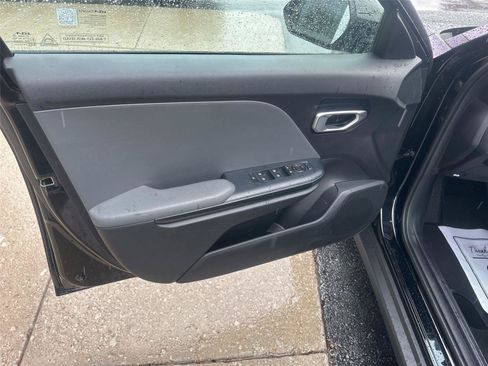 Used 2025 Kia K4 FWD image 17