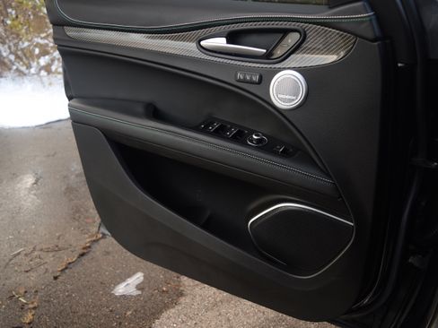 Used 2019 Alfa Romeo Stelvio Quadrifoglio w/ Driver Assist Dynamic Package image 19