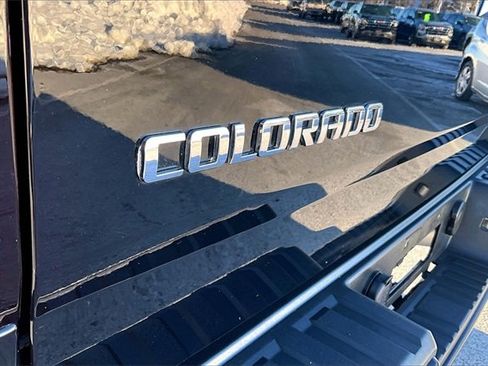 Used 2018 Chevrolet Colorado Z71 image 31