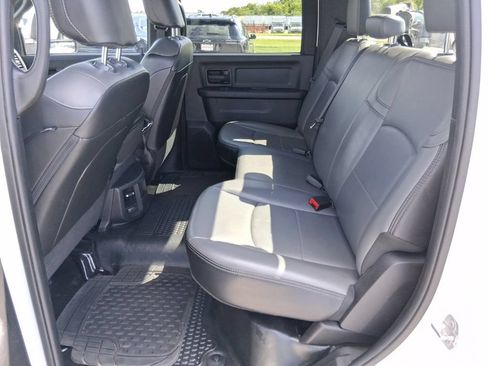 Used 2024 RAM 2500 Tradesman w/ Chrome Appearance Group AWD/4WD image 28