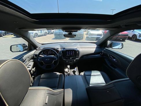 Used 2023 Chevrolet Traverse Premier w/ Redline Edition AWD/4WD image 21