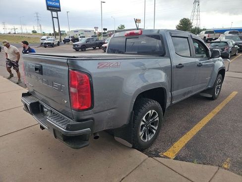 Used 2021 Chevrolet Colorado Z71 AWD/4WD image 7