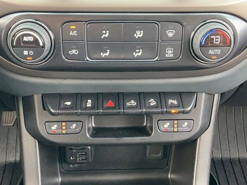 Used 2022 Chevrolet Colorado Z71 image 30