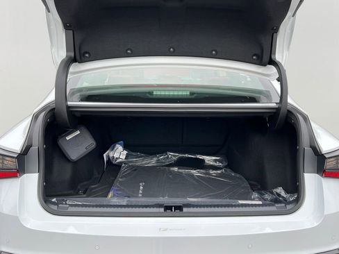 New 2025 Lexus IS 350 F Sport image 8