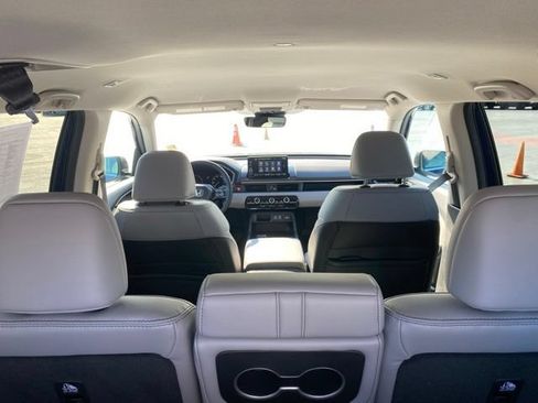 Certified 2025 Honda Pilot EX-L image 15